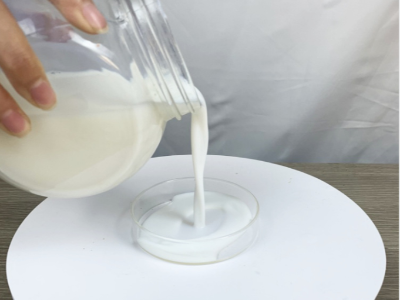 防銹面漆乳液8308 具有優異的快干性能、初期耐水性及抗回粘性，對金屬基材的附著力好，漆膜致密性高，耐鹽霧性能優異，與常規防銹助劑、防銹顏料相容性好