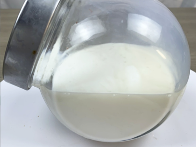 防銹面漆乳液8308 具有優異的快干性能、初期耐水性及抗回粘性，對金屬基材的附著力好，漆膜致密性高，耐鹽霧性能優異，與常規防銹助劑、防銹顏料相容性好